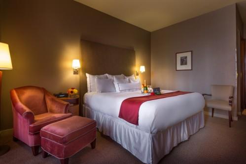 A majority of our guestrooms all have King Size Beds! Enjoy a comfortable night's sleep on our pillow-top mattresses.