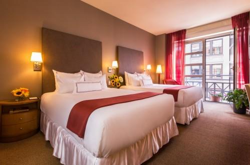 Our Balcony Guestrooms with 2 Queen Beds are perfect for a family of 3 or 4.